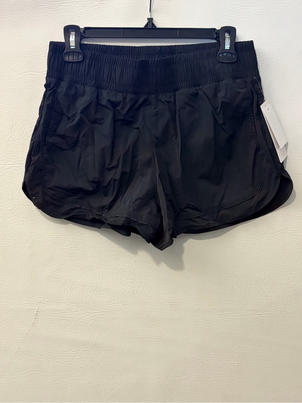 Yogalicious Radiant One Track Short Black Small NWT